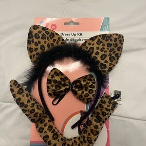 Leopard Print Dress Up Kit